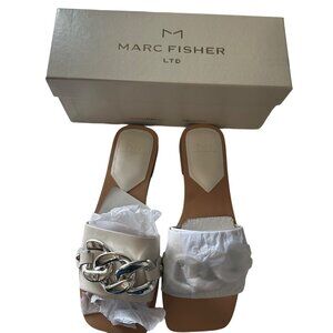 Marc Fisher Rosely NEW in box ivory leather with silvertone chain sz 7.5M sandal